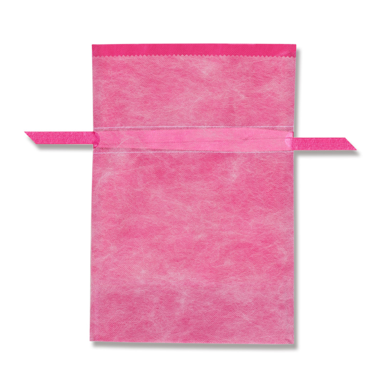 ラッピング用不織布巾着袋Mサイズ　5枚セット レッド(PP製不織布)