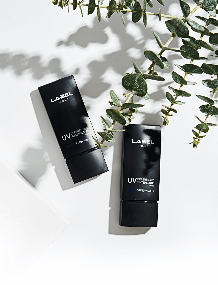 UV defense 4in1 tinted Sun BB SPF50+/PA+++ (日焼止め)