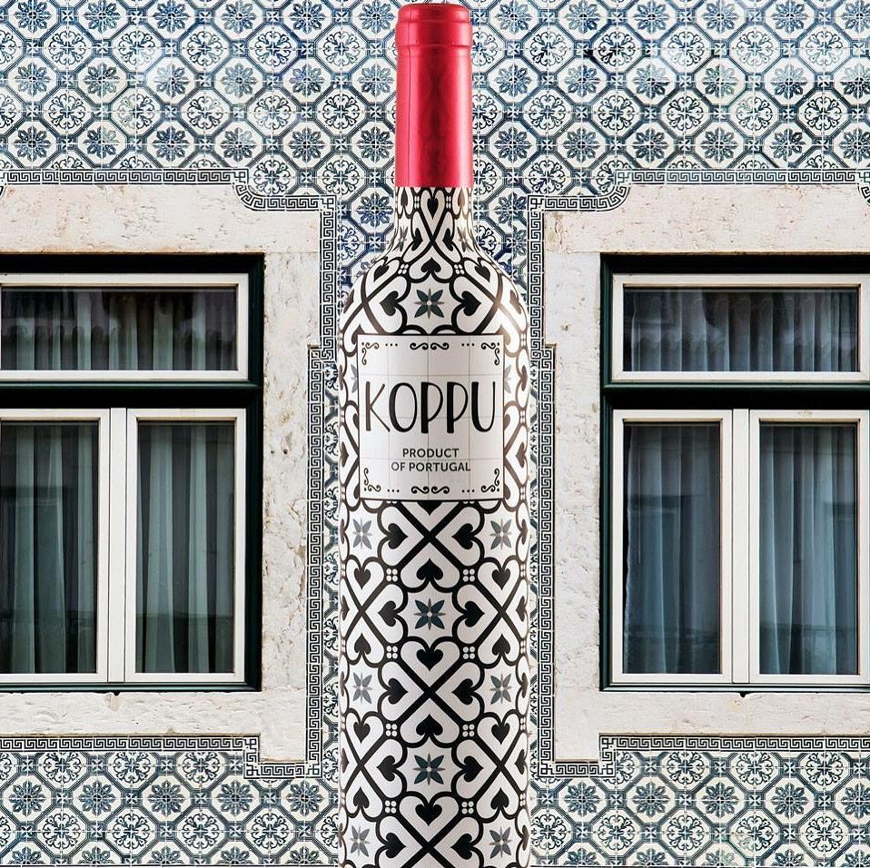 ポルトガルを象徴するキュートなタイル柄ワイン『コップ』