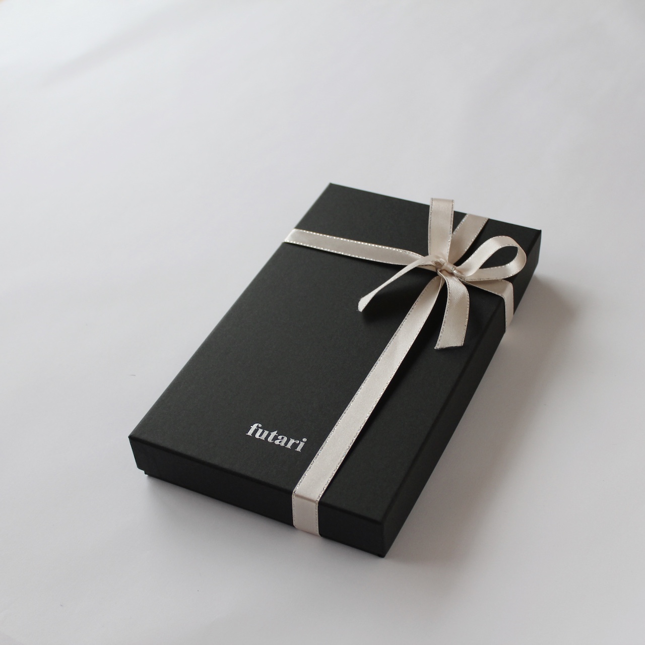 futari passport（フタリパスポート ）パスポートケース