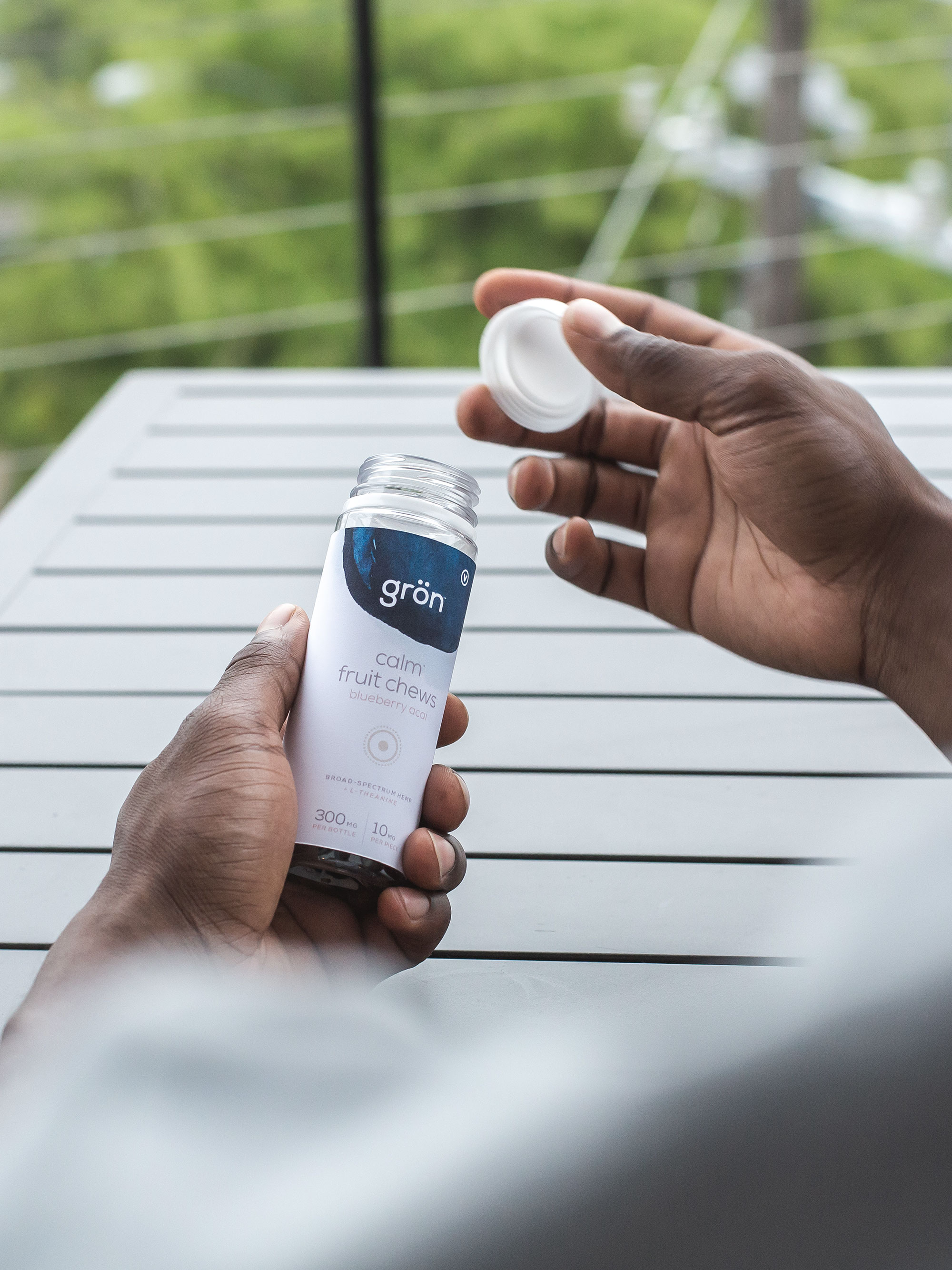 Calm アサイ&ブルーベリーCBDグミ