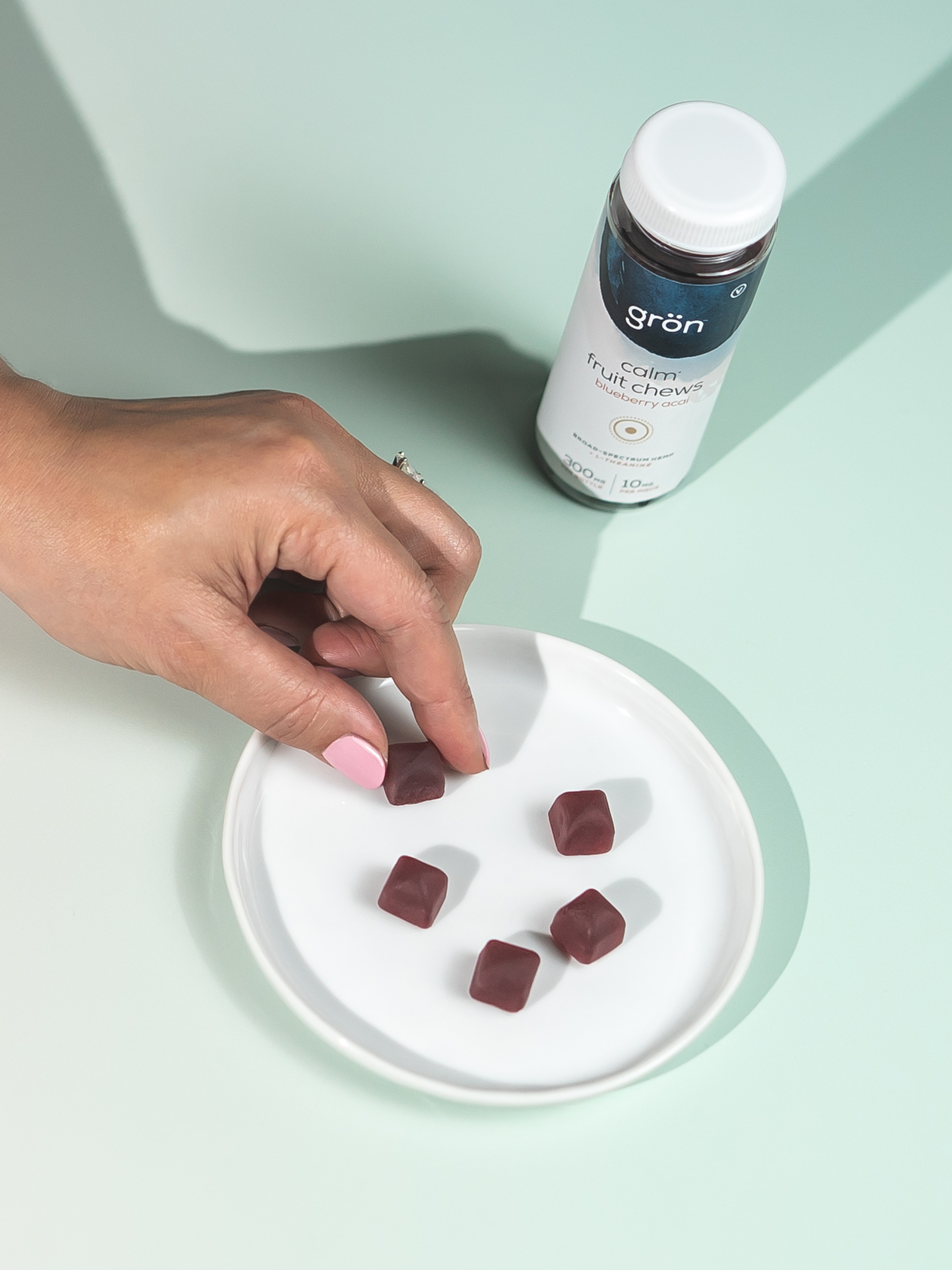 Calm アサイ&ブルーベリーCBDグミ