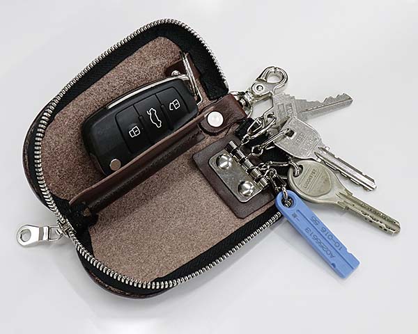 レザーキーケース