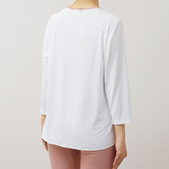 オシャレな前開き肌着（フラワー）