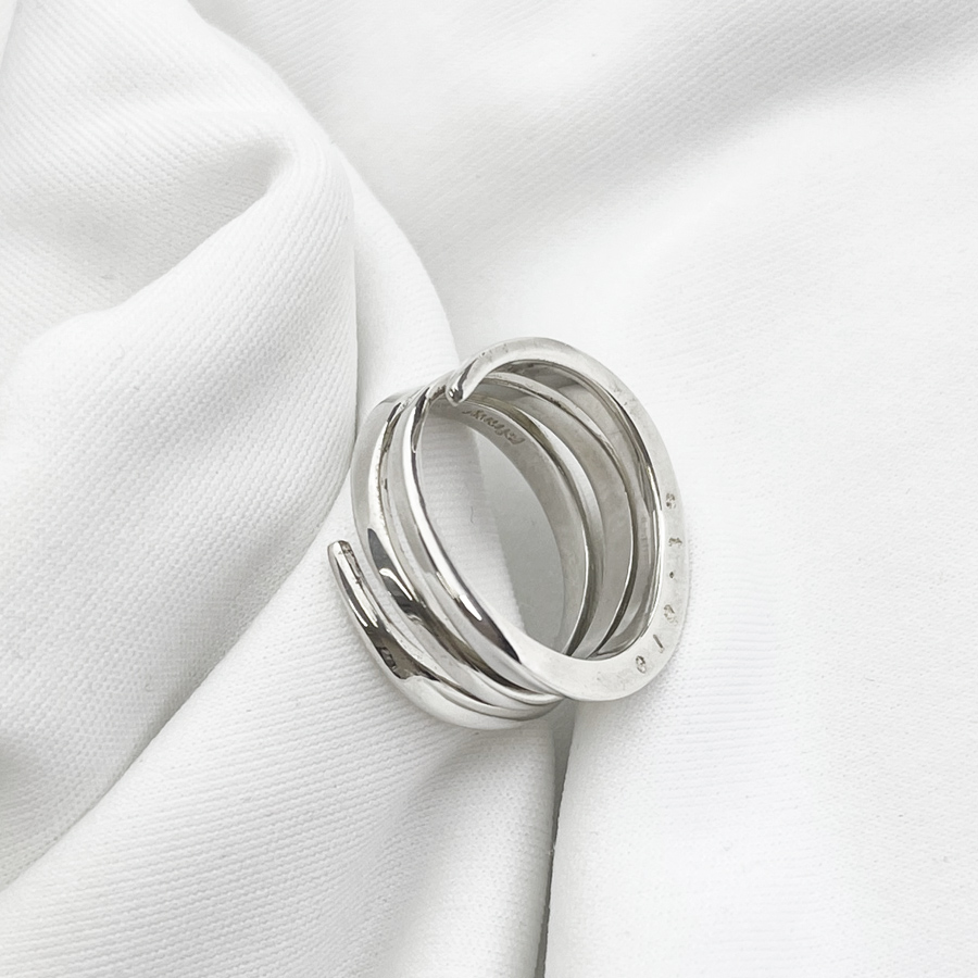 スパイラルリング