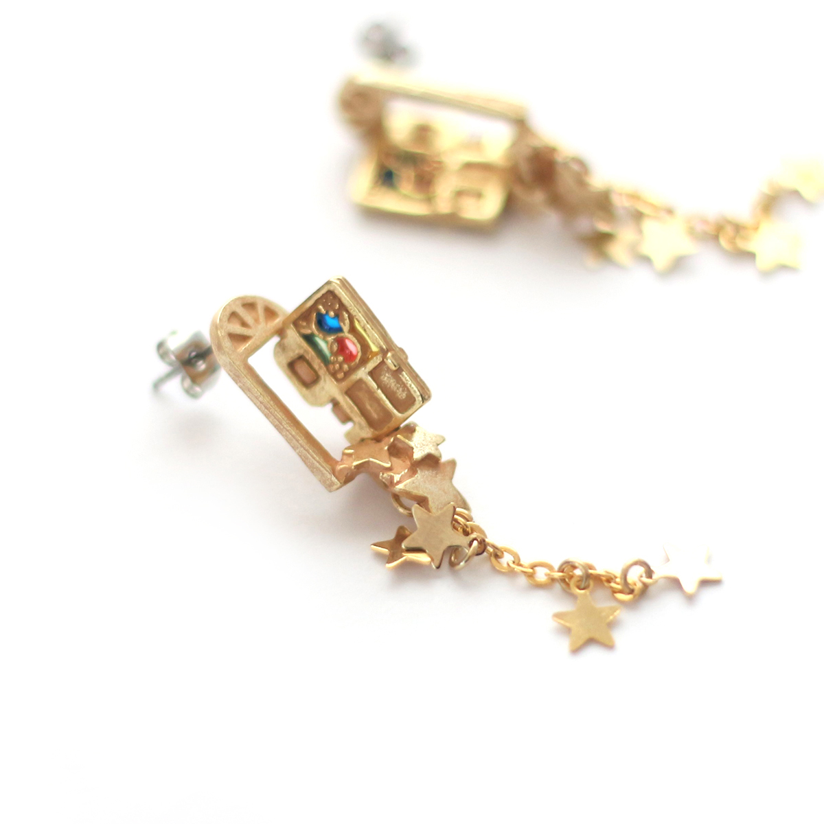 魔法のドアピアス