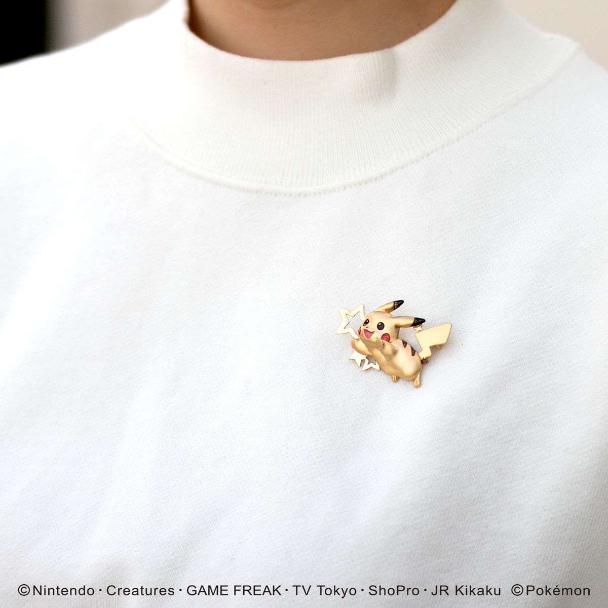 ピカチュウブローチ