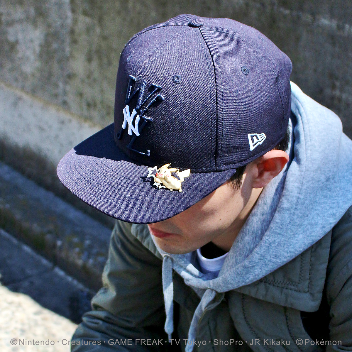 ピカチュウブローチ