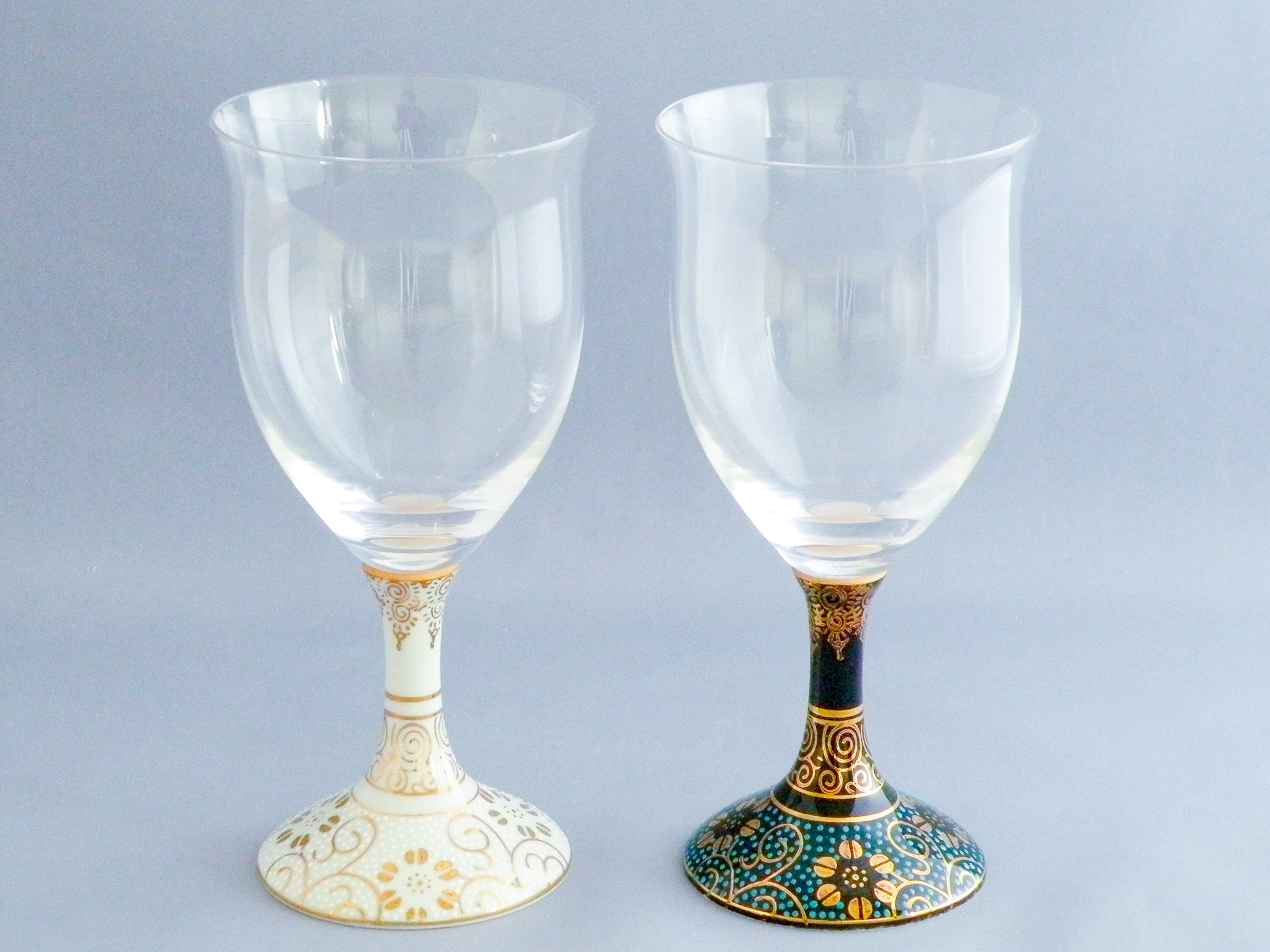 ペアワイングラス大(無地) 白粒鉄仙・青粒鉄仙 | 九谷和グラスの  