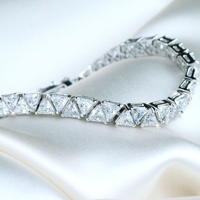 【Clementia】ダイアナ トリリアントカット ブレスレット＆ピアス セット