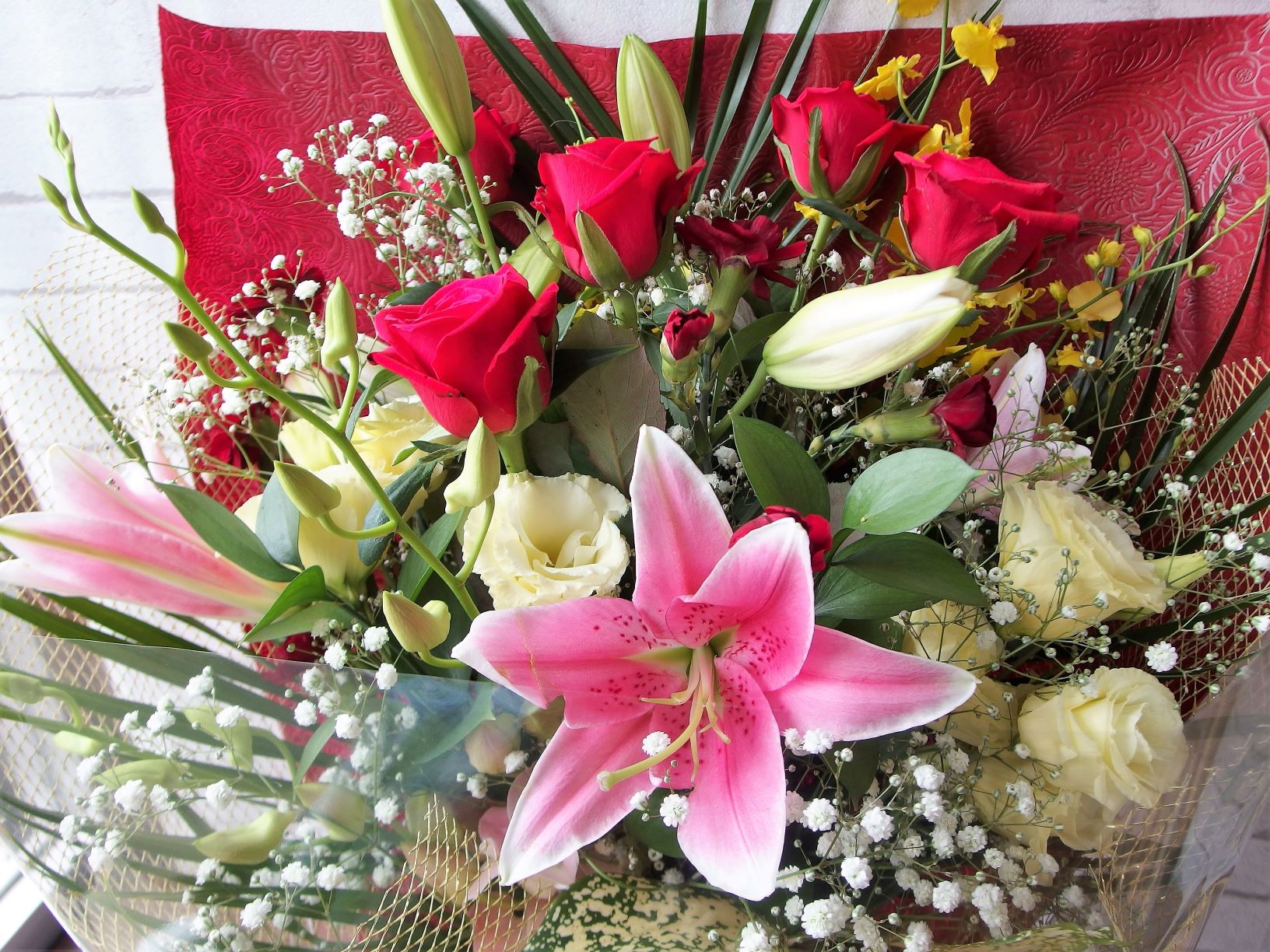 迫力ある花束でお祝い