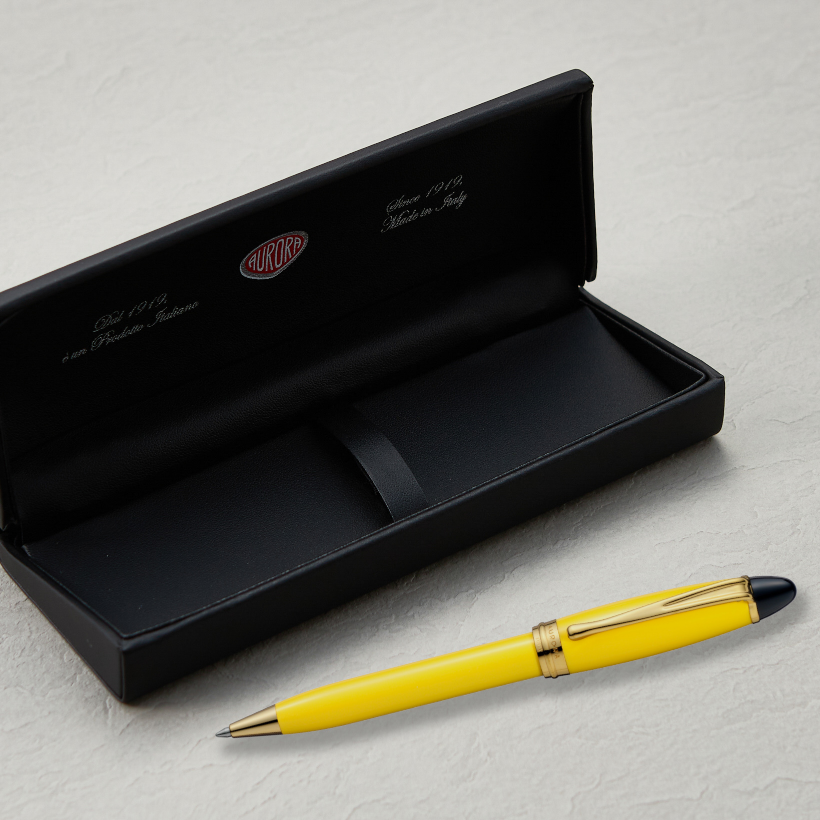 AURORA イエローボールペン 専用ケース付き AURORA（アウロラ