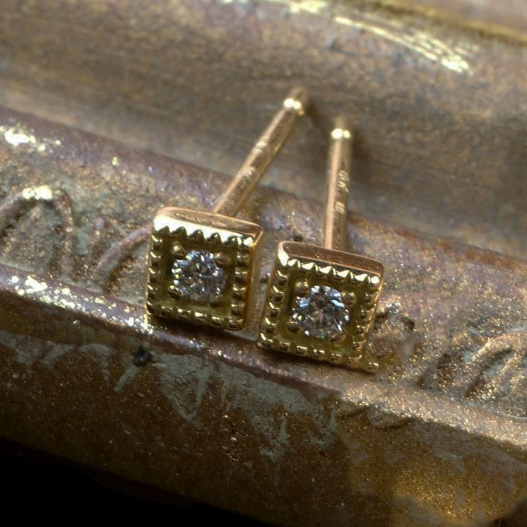 【Clementia】K18 イエローゴールド アポロン ダイヤモンド ピアス