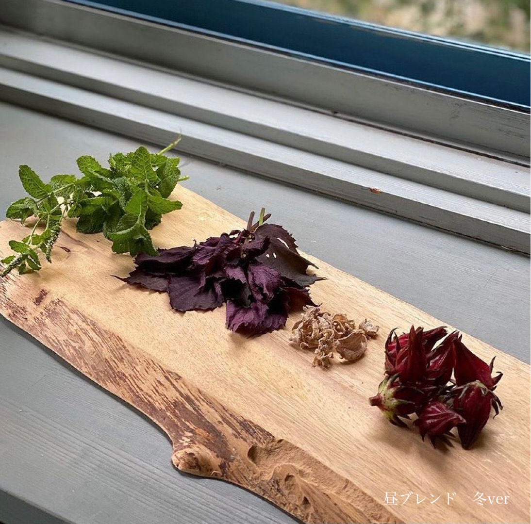 【マダムロミ】HARIOボトル＆ハーブティーギフト（３種）