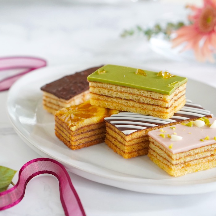 白金プラチナバウム（12個入り）【常温配送】