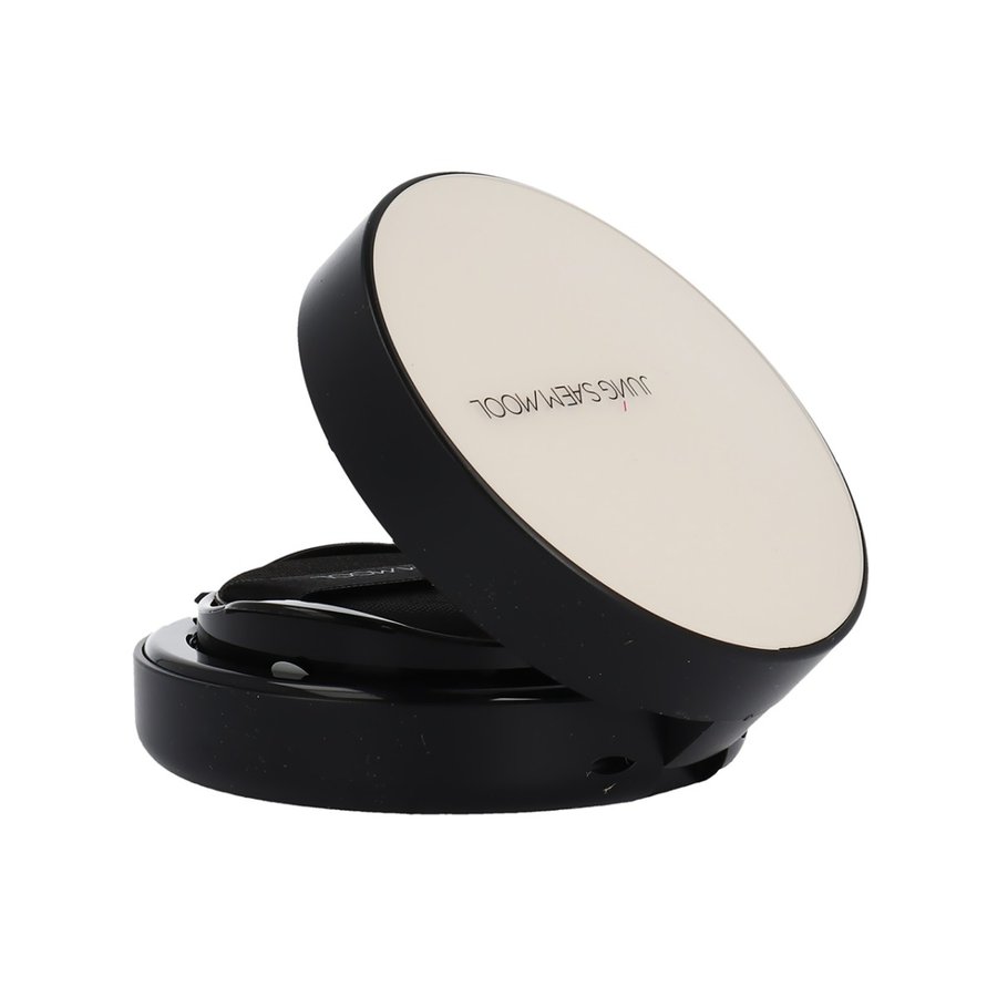 エッセンシャル スキンヌーダーロングウェア クッション