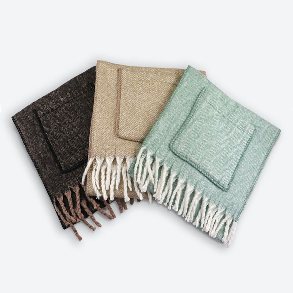 ポケット付ボリュームフリンジストール