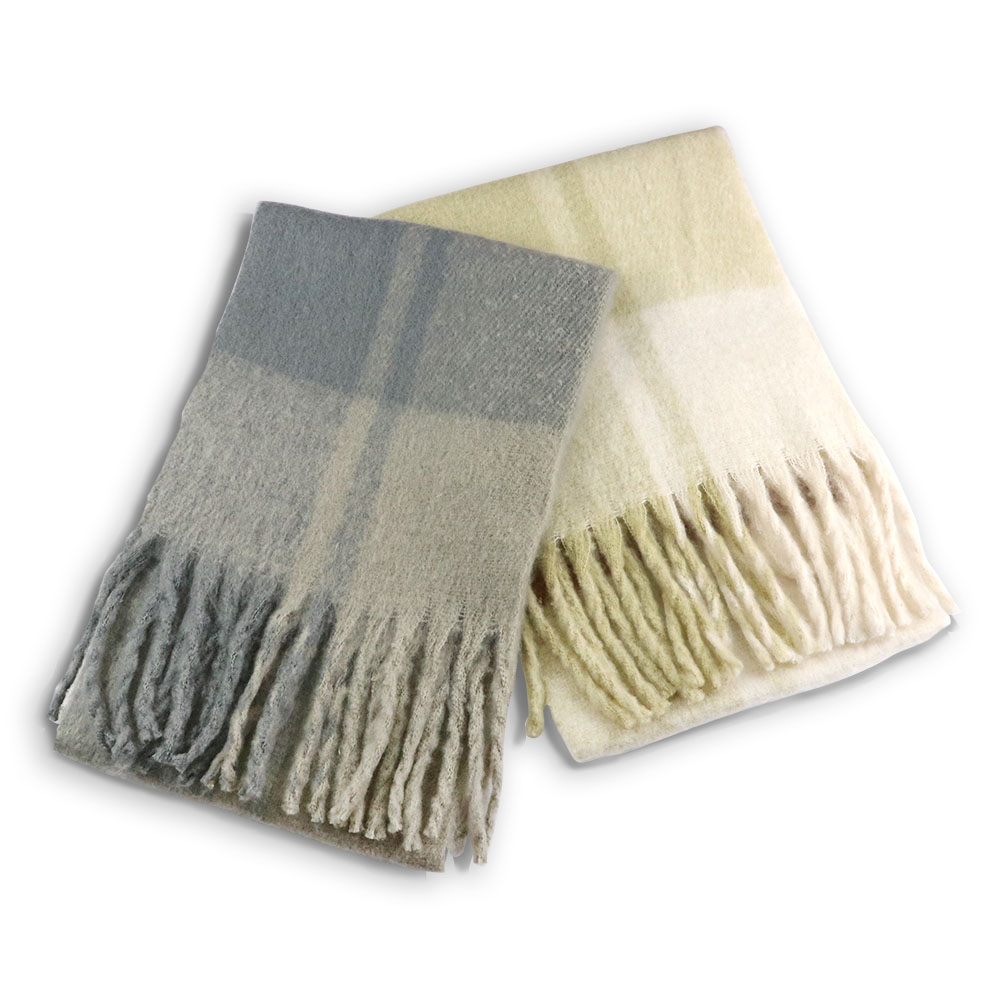 ボリュームフリンジチェックストール2