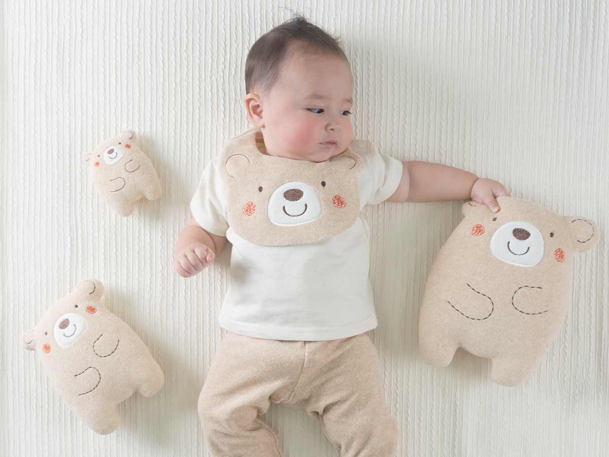 ＜オーガニック＞くまのだっこラトルとスタイ