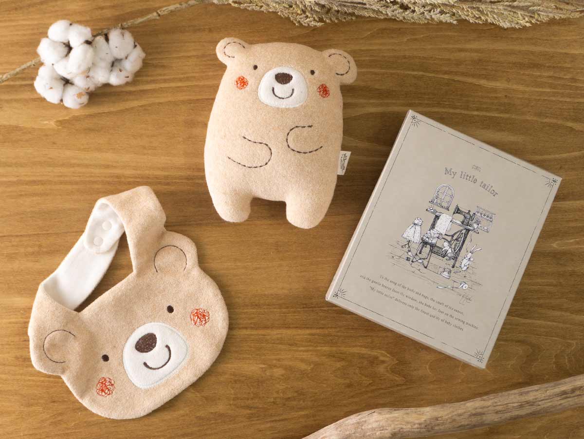 ＜オーガニック＞くまのだっこラトルとスタイ