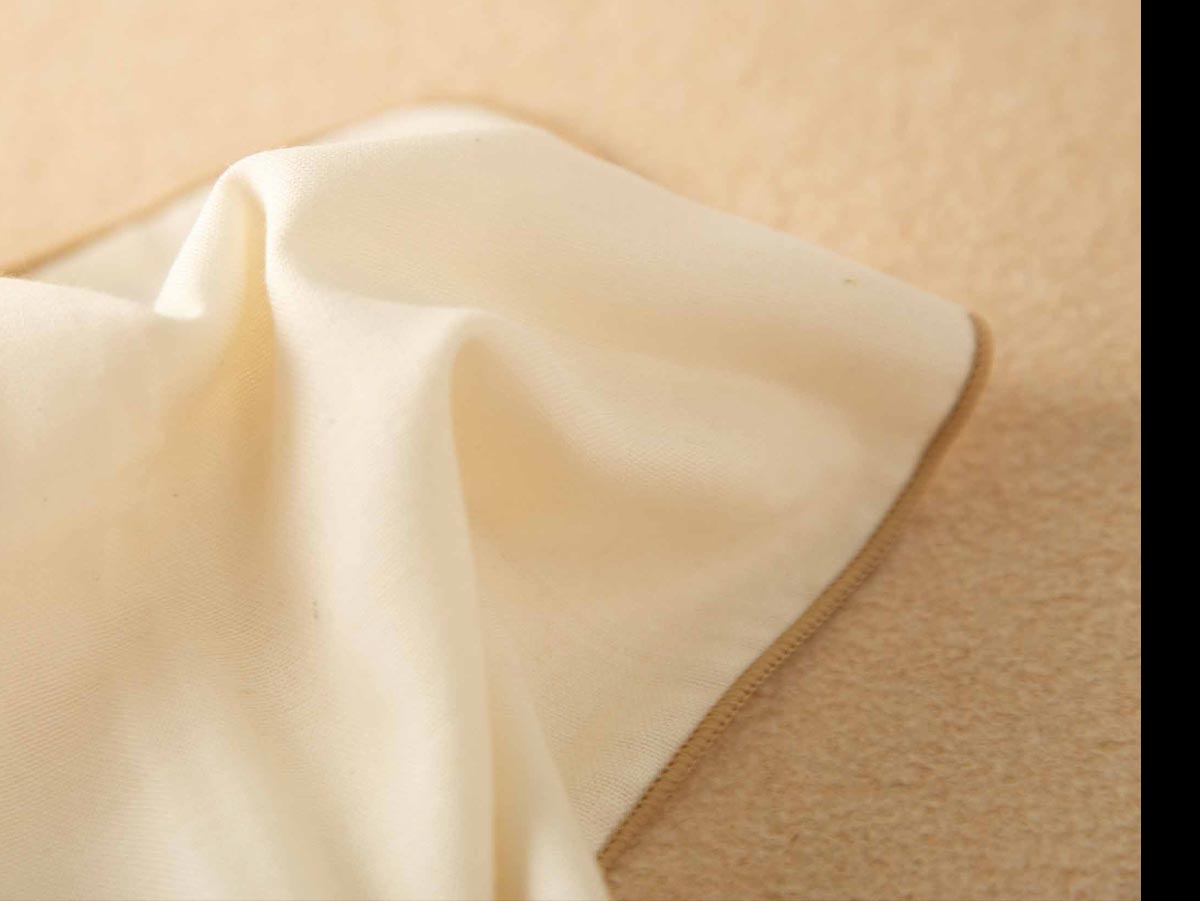 ＜オーガニック＞ミツバチカバーオールとハンカチ