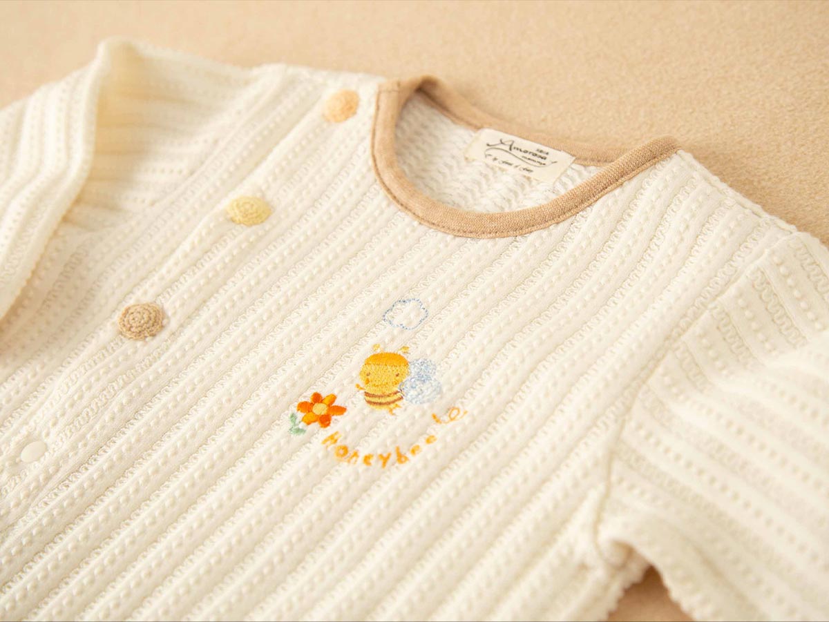 ＜オーガニック＞ミツバチカバーオールとハンカチ