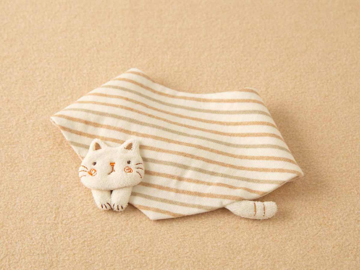 ＜オーガニック＞ネコの三角スタイとにぎにぎ