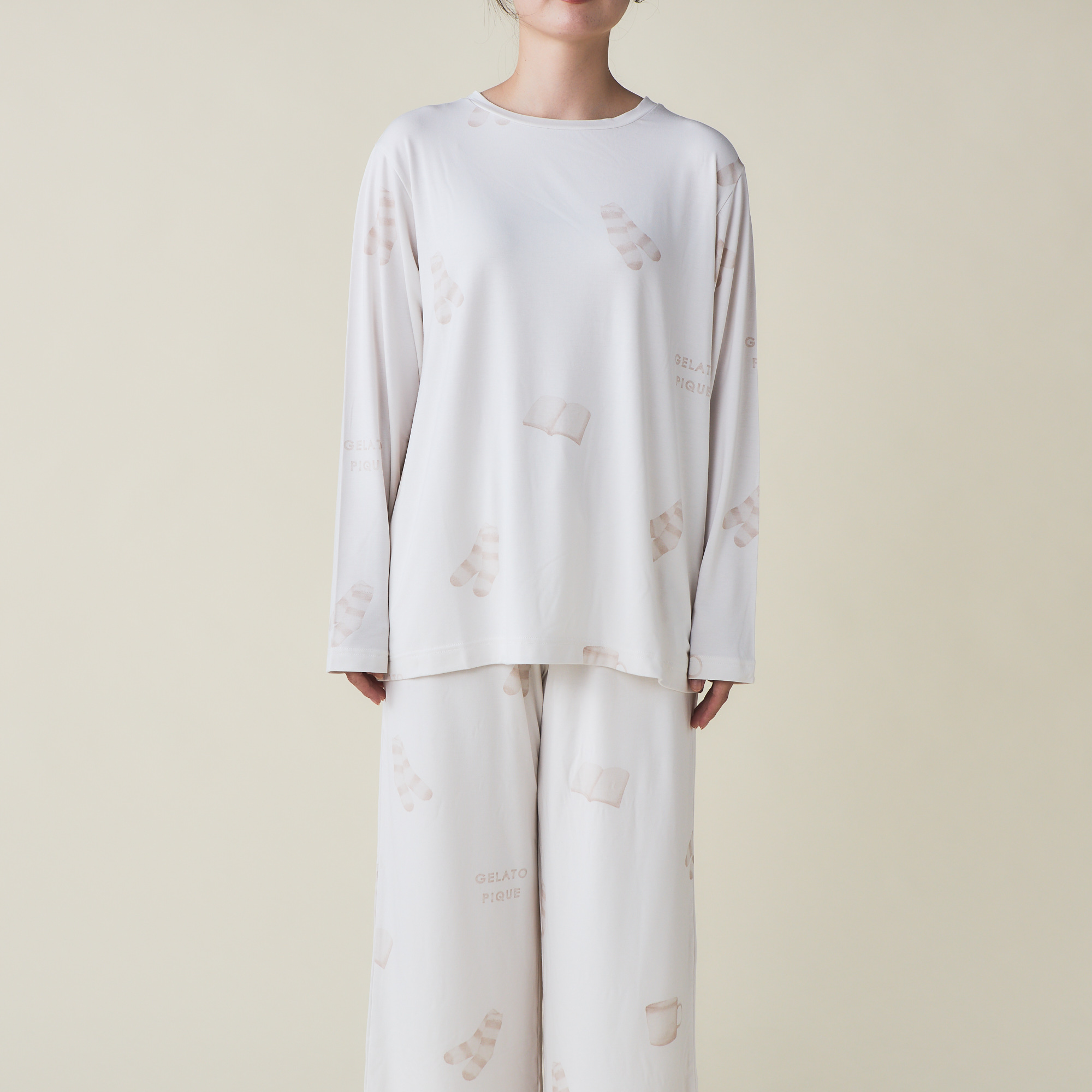 【WOMEN】ワントーンモチーフ柄　上下セット