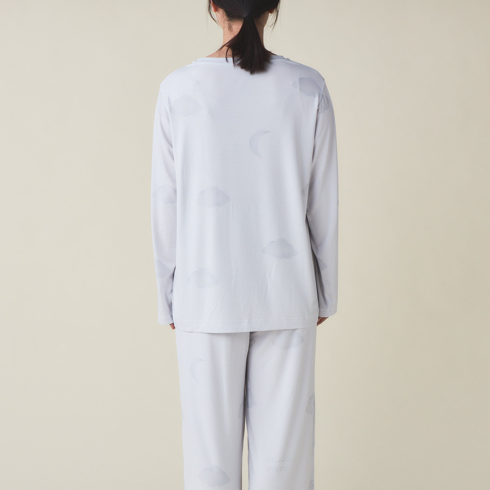 【WOMEN】ワントーンモチーフ柄　上下セット