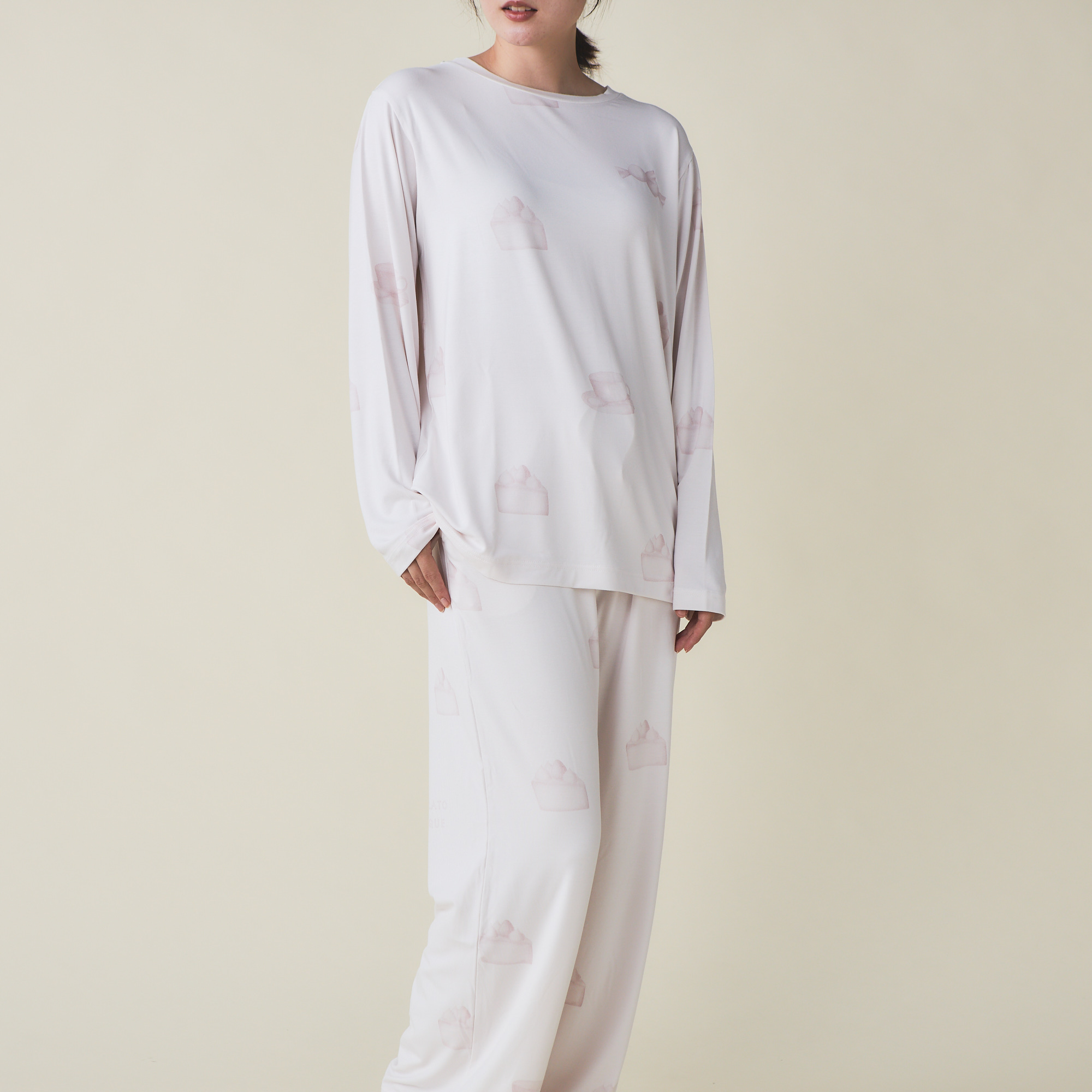 【WOMEN】ワントーンモチーフ柄　上下セット