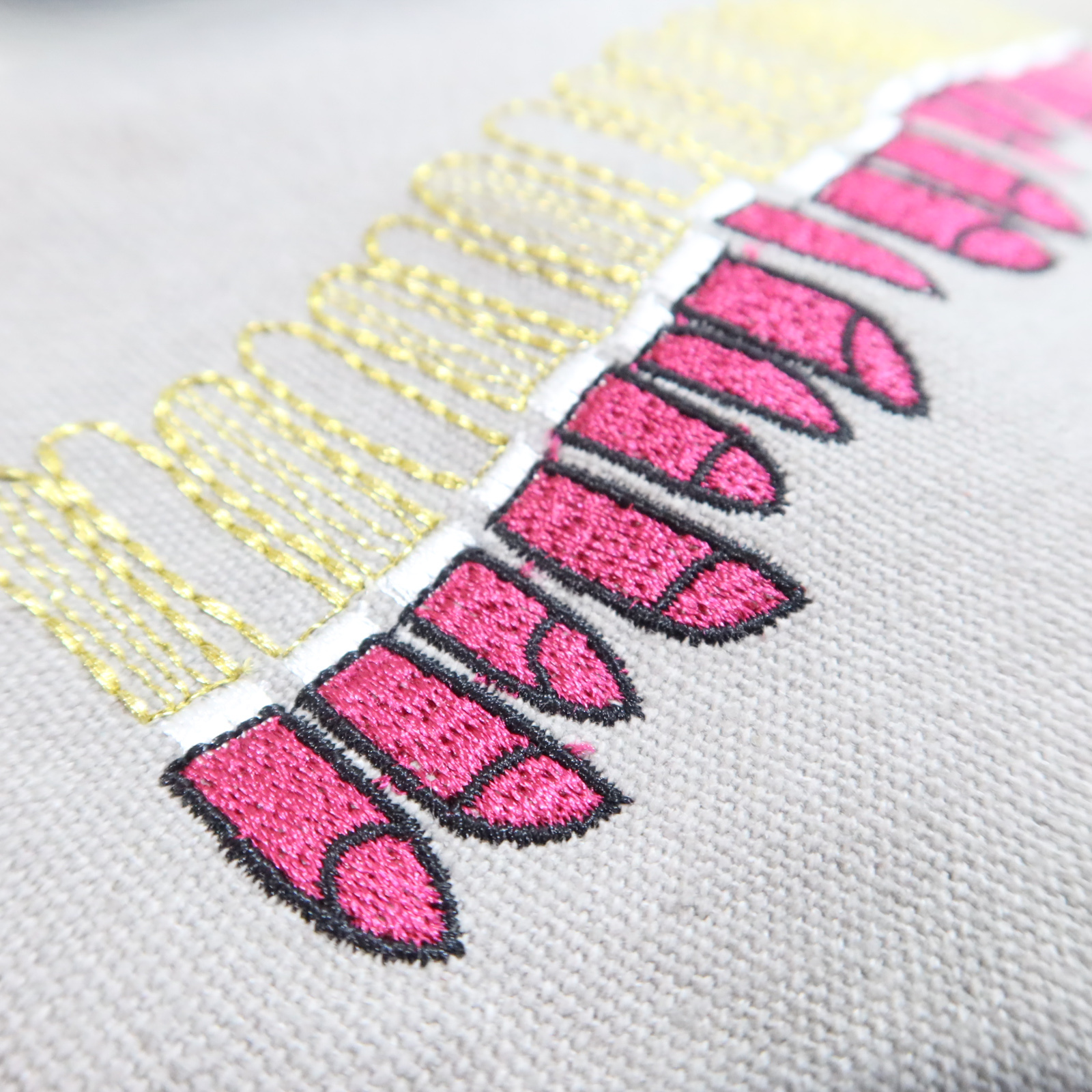 classic lipstick pouch Noir