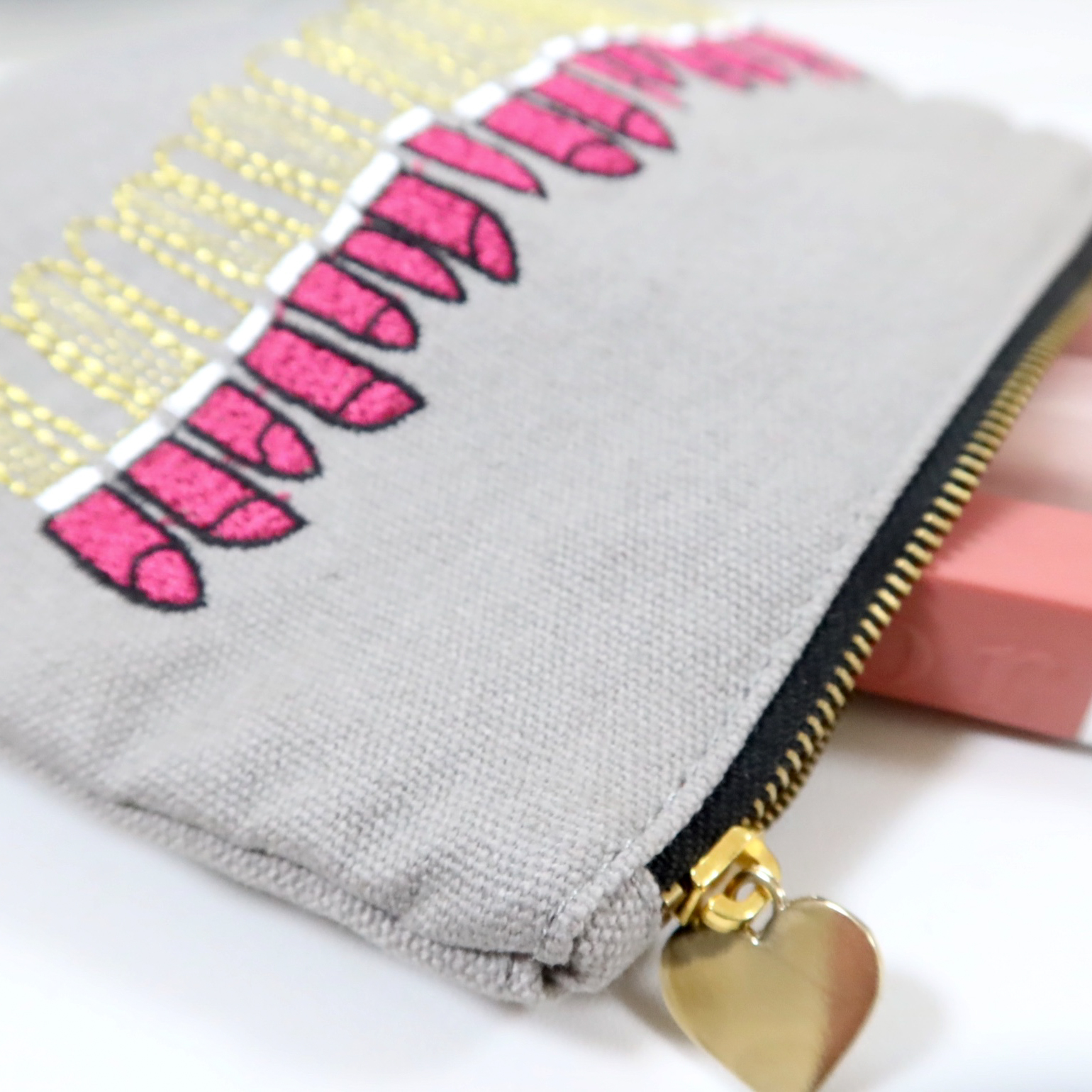 classic lipstick pouch Noir