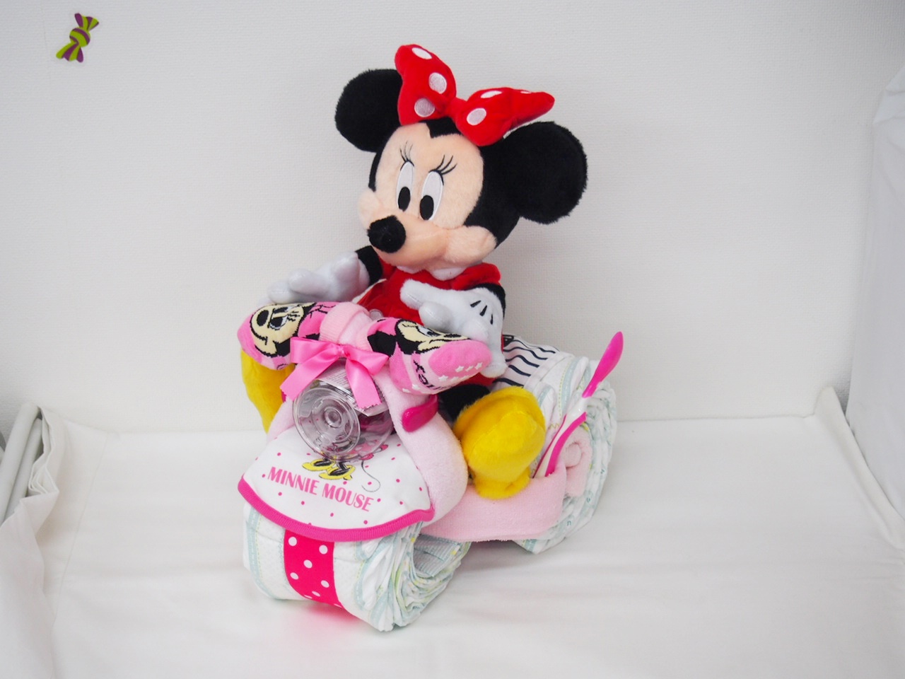 ディズニーおむつバイク ミッキー＆ミニー出産祝いギフト | Disney