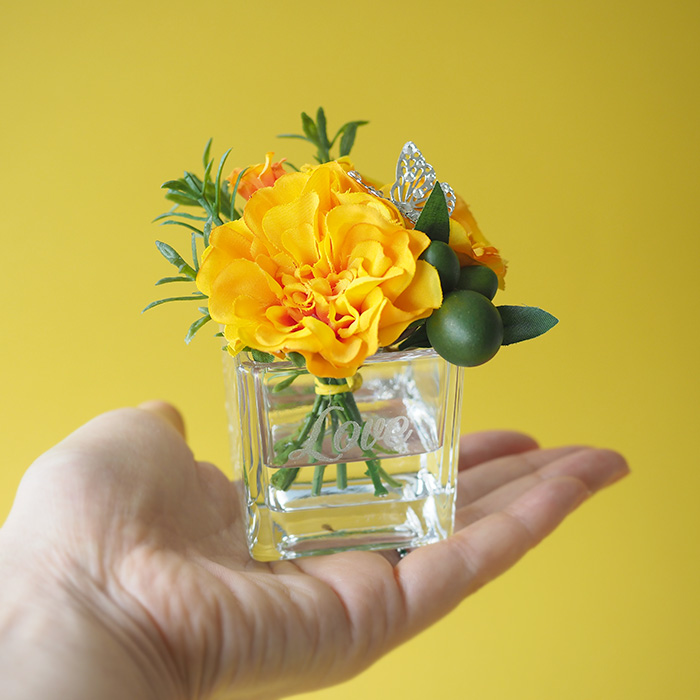 マリーゴールドのアニバーサリーフラワーボックス