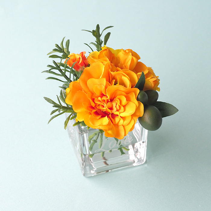 マリーゴールドのアニバーサリーフラワーボックス