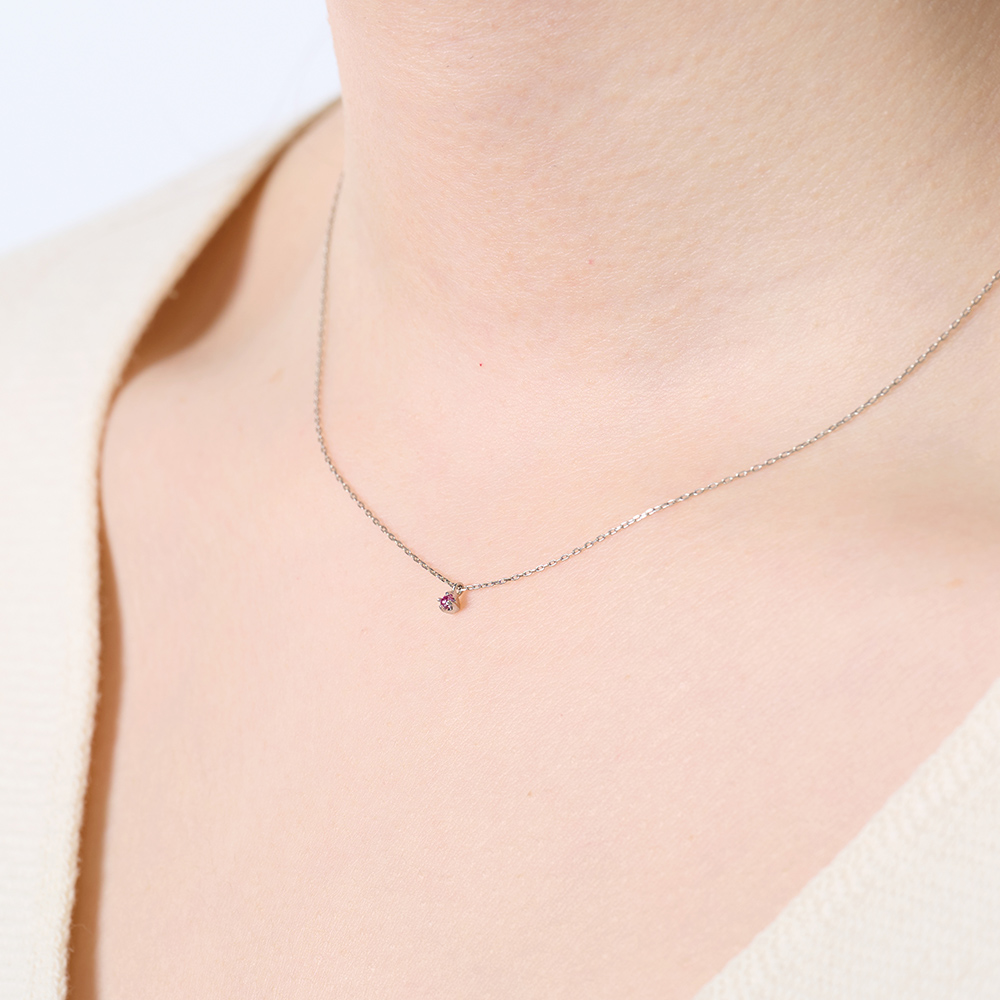 0.03ct ピンクダイヤモンド プラチナネックレス