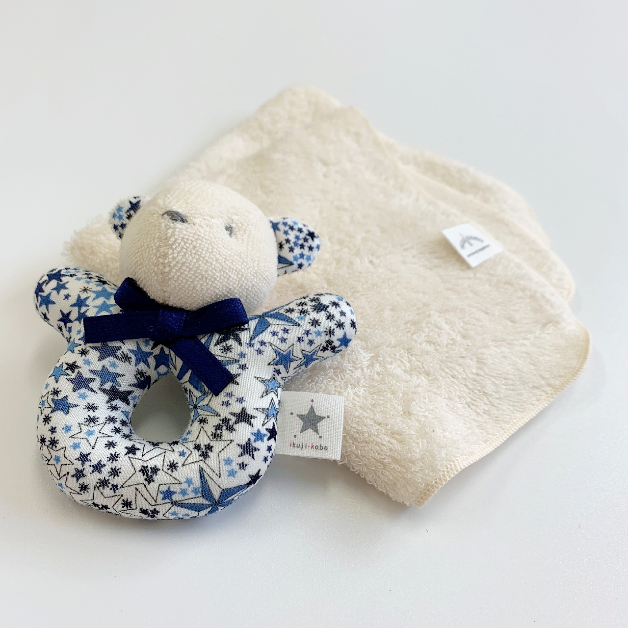 ラトル・ハンカチセット リバティ