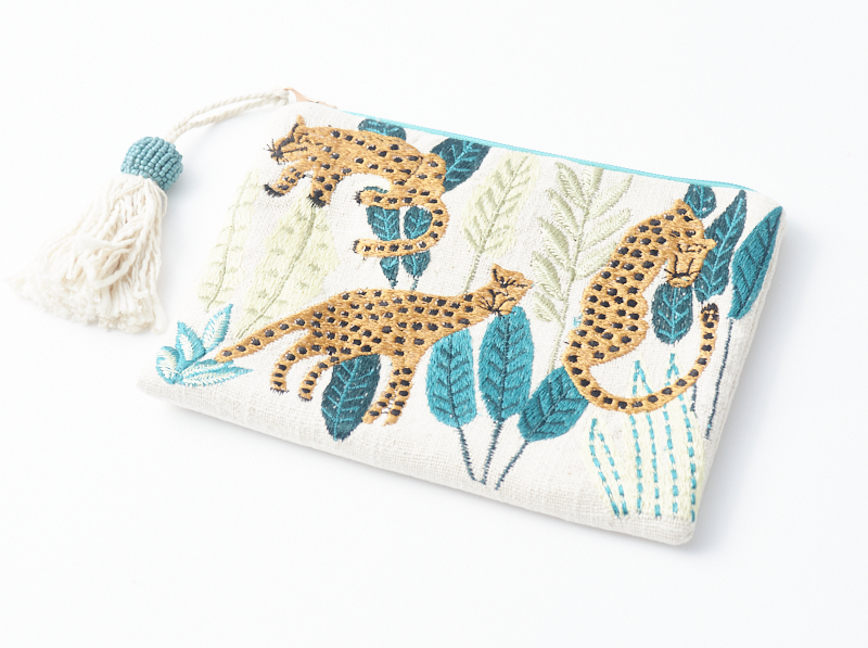 レオパード刺繍ポーチ