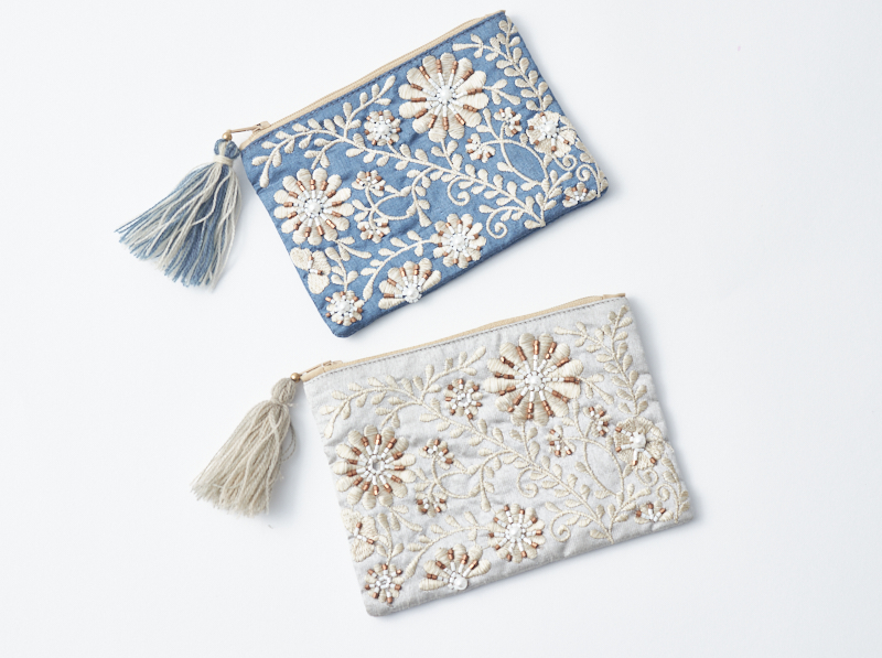 ビーズ刺繍ミニフラットポーチ