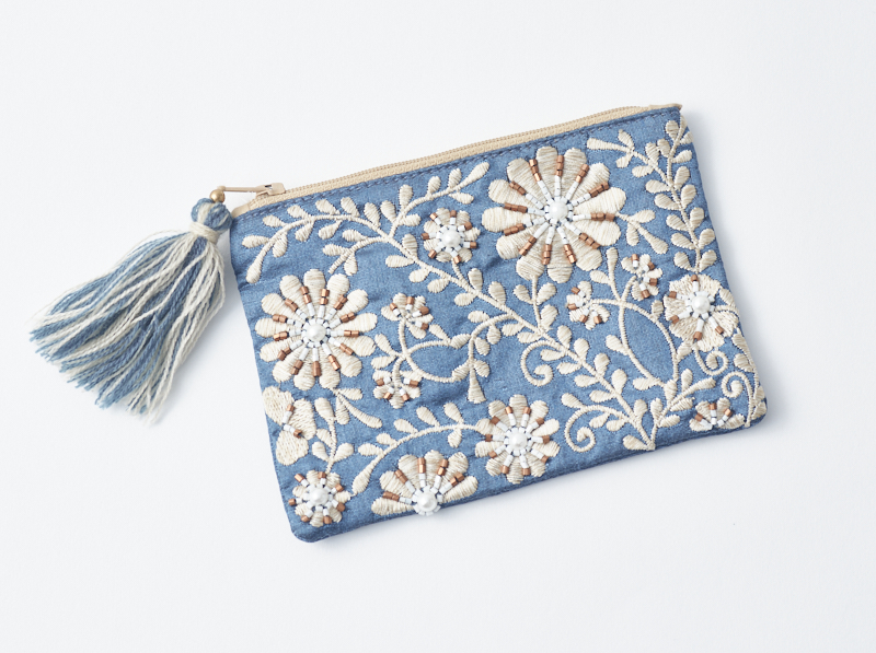 ビーズ刺繍ミニフラットポーチ