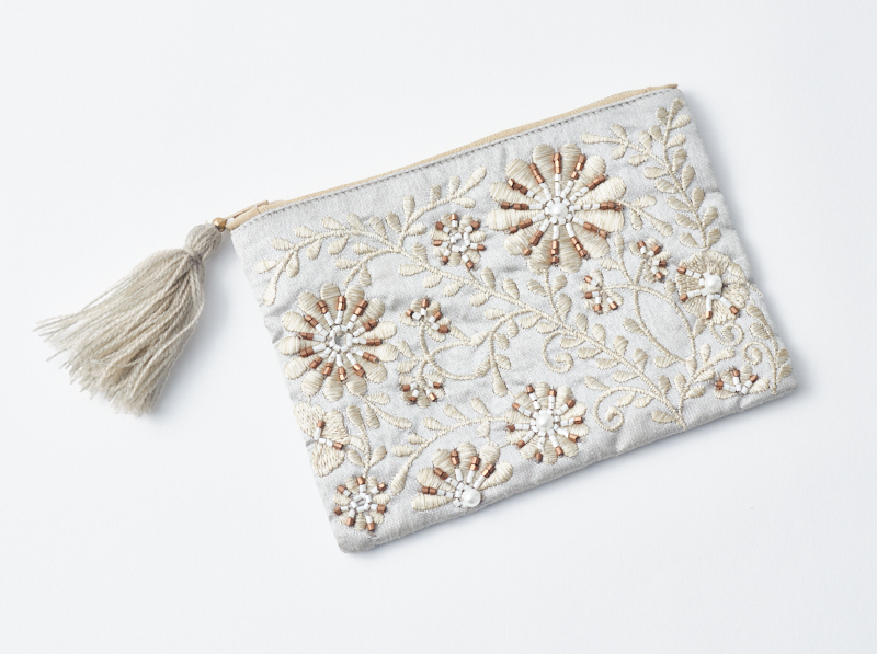 ビーズ刺繍ミニフラットポーチ