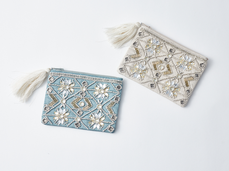 ビーズ刺繍ポーチ