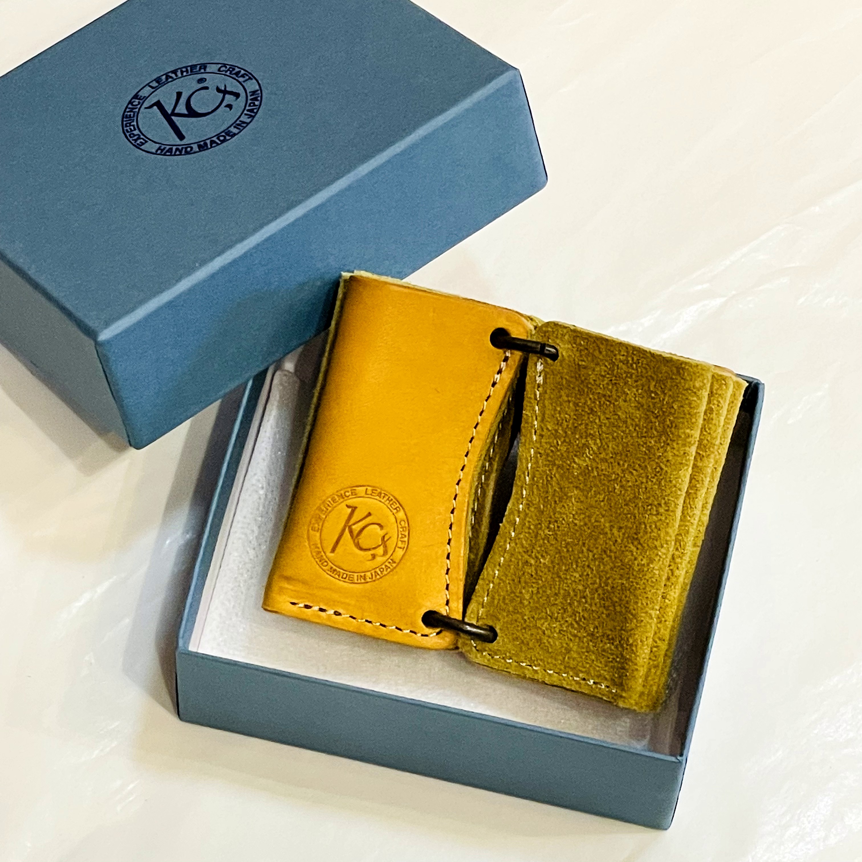 ペンスタンド Hana  ハーフヌバック