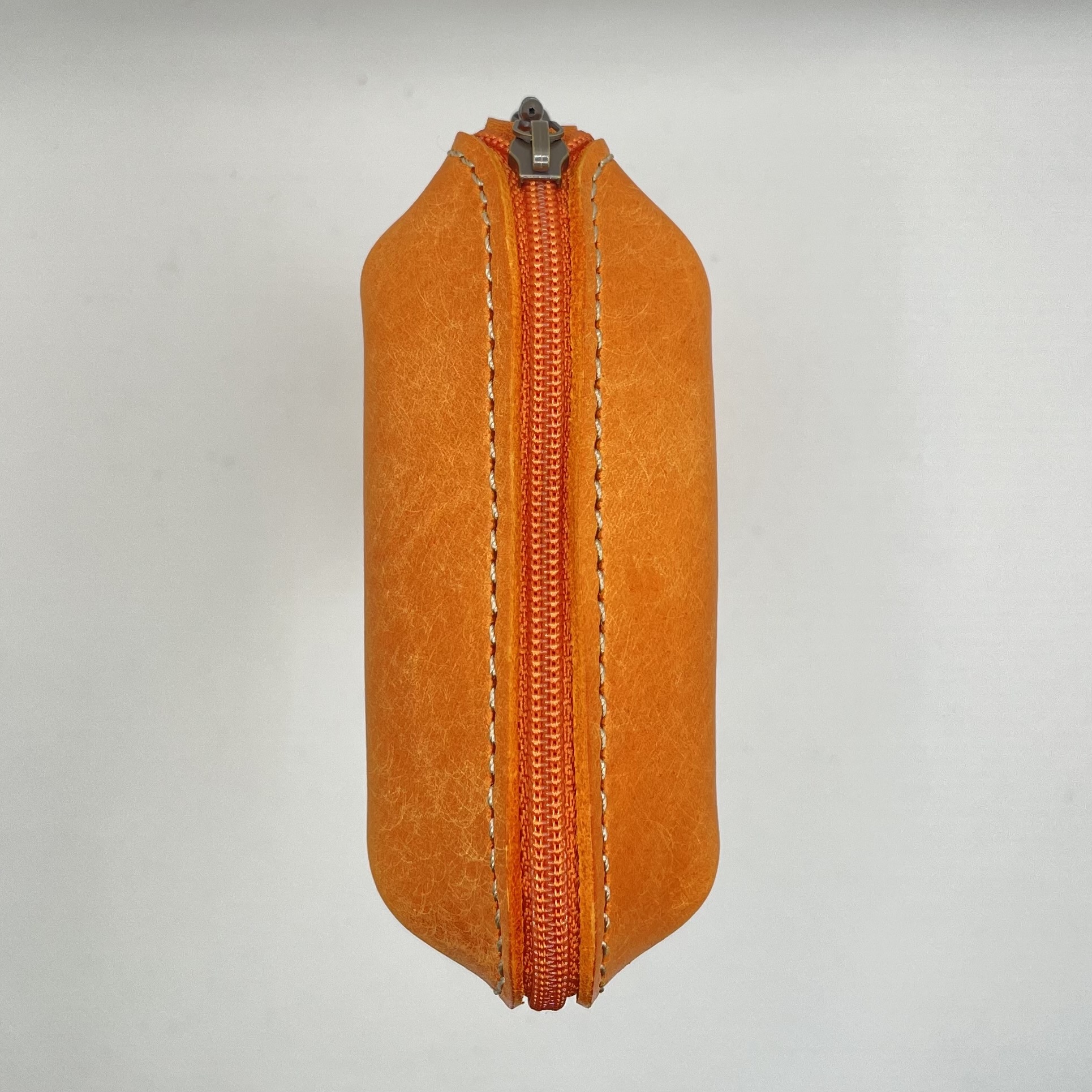 スマートキーケース　Larva  ハーフヌバック