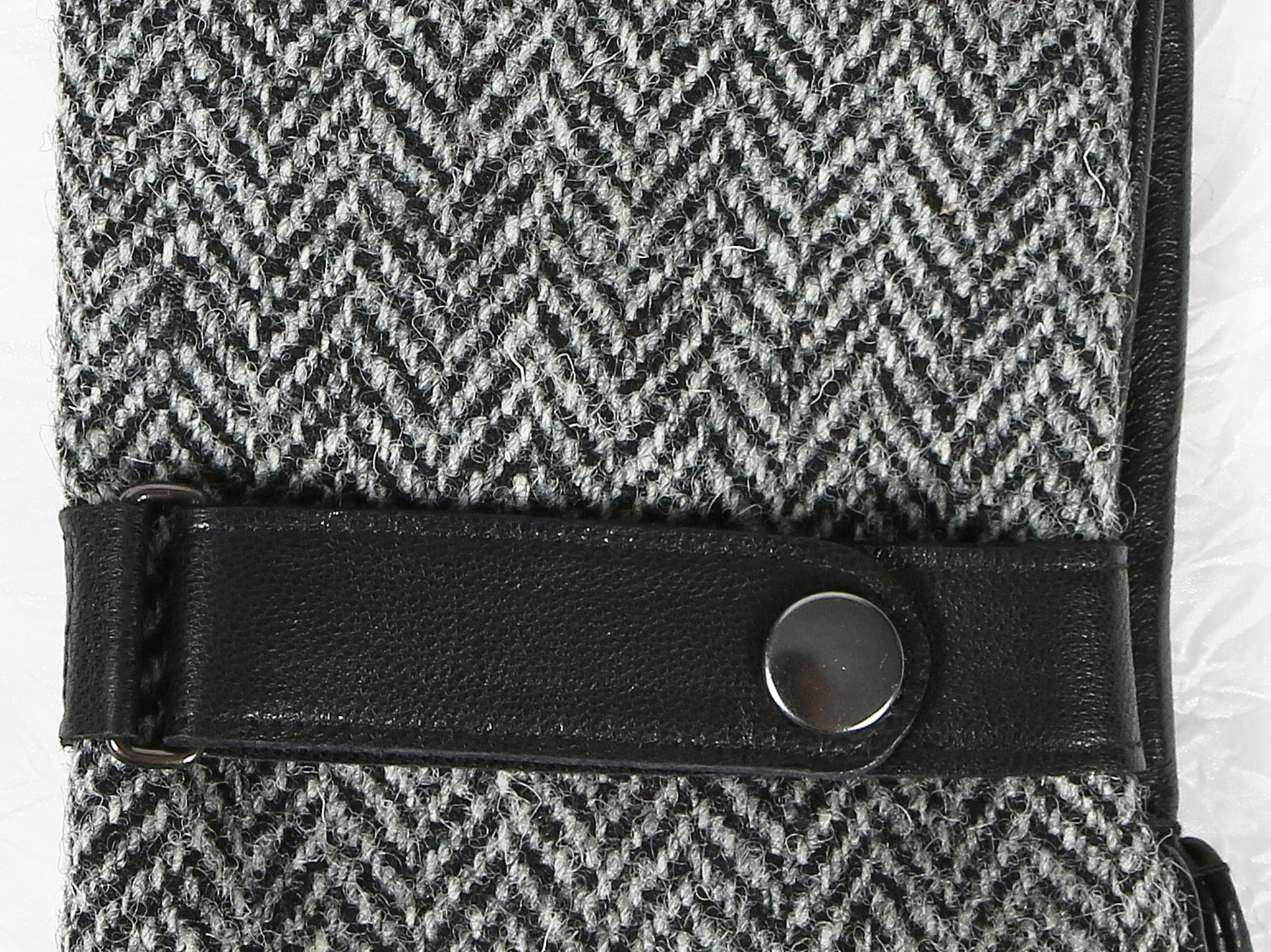 ウール100％生地使用 タッチパネル対応 メンズグローブ