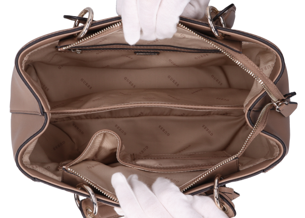 トートバッグ　KAMRYN