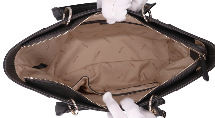 トートバッグ　KAMRYN