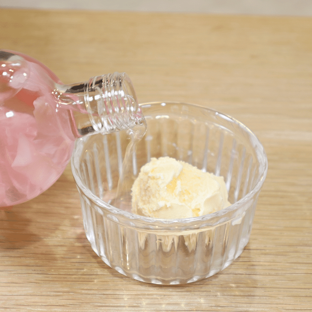 PETAL ROSE LIQUEUR ２本＋２(トゥー) ローズ（本数の意味；告白）セット