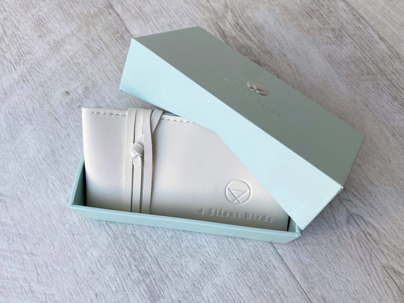 レディースウォッチ SNOWY 28MM