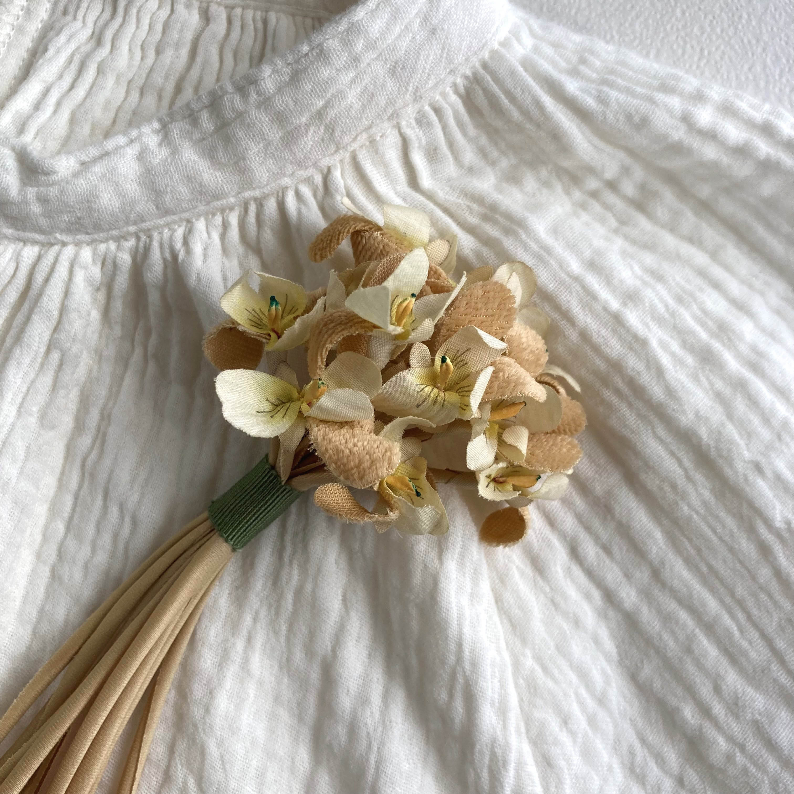 すみれブーケ コサージュ